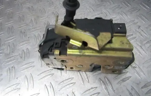 Audi A4 S4 B6 8E 8H Front door lock