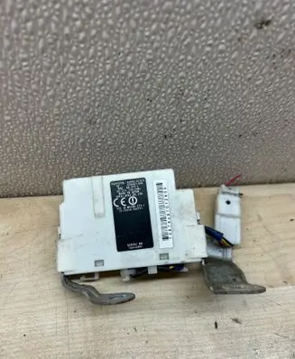 Toyota Prius (XW20) Other devices 8999247020