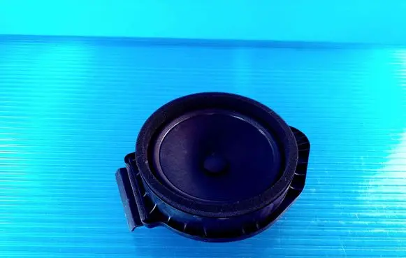 Opel Insignia A Front door speaker 13257499