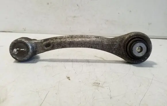Rear control arm