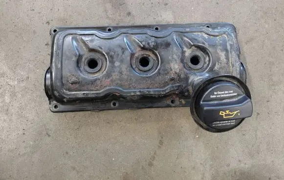 Rocker cam cover
