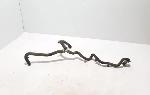 Engine coolant pipe/hose