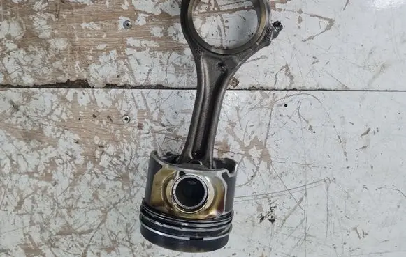 Audi A6 S6 C6 4F Piston with connecting rod 059AA