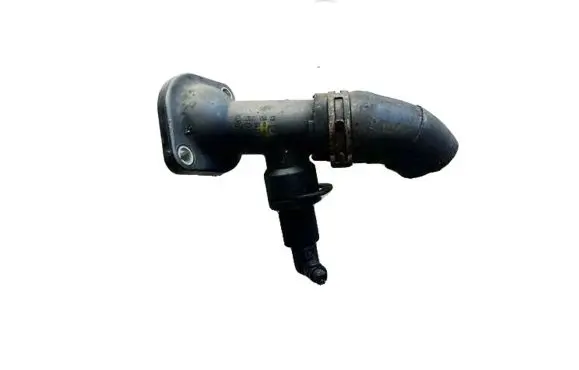 Volkswagen PASSAT B6 Engine coolant pipe/hose 03g121121d
