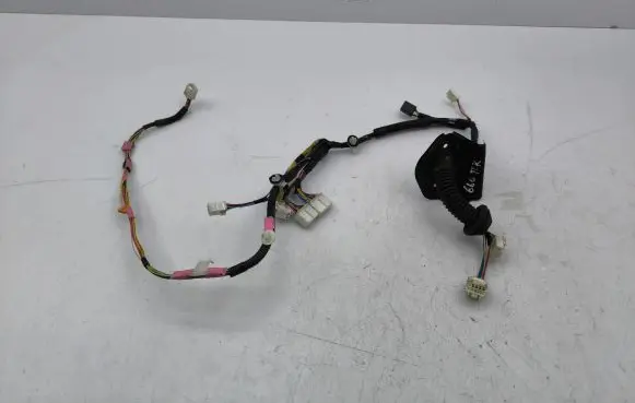 Lexus GS 300 350 430 450H Front door wiring loom 8215230A50A