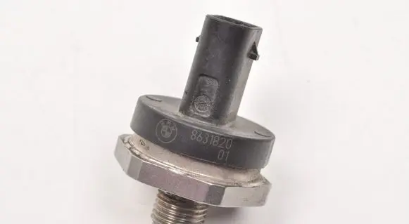 Mini Cooper Countryman F60 Fuel pressure sensor 8631820