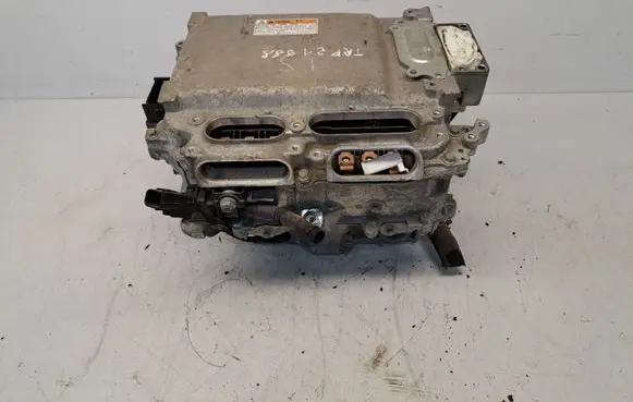 Lexus IS III XE30 Voltage converter inverter 1817000300 2321001233