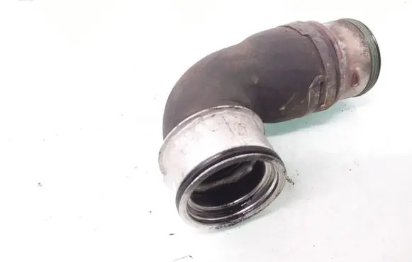 Skoda Octavia Mk2 (1Z) Turbo air intake inlet pipe/hose 1T0145790B