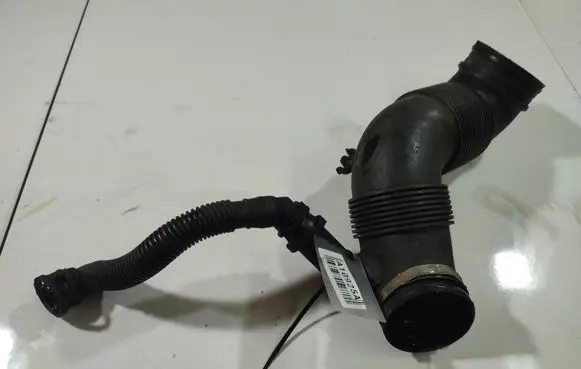 Skoda Superb B6 (3T) Air intake hose/pipe 