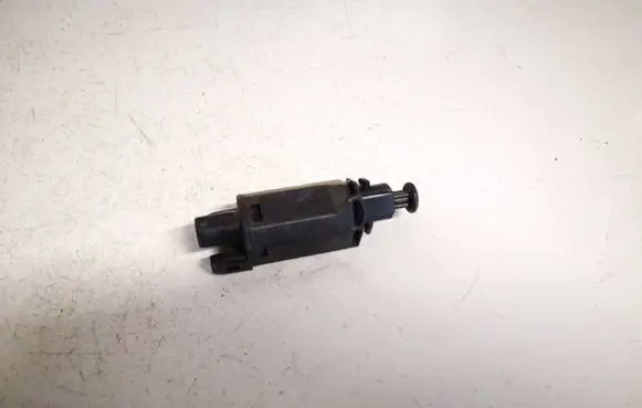 Volkswagen PASSAT B4 Brake pedal sensor switch 191945515