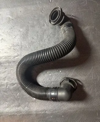 Audi A3 S3 8P Breather hose/pipe 