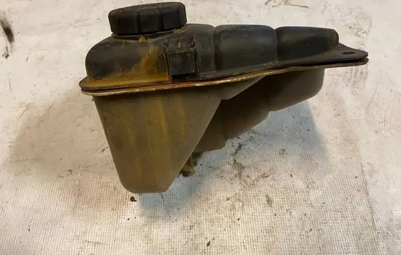 Mercedes-Benz CLK A209 C209 Coolant expansion tank/reservoir 2035000049 A2035000049