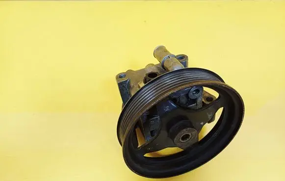 Jaguar S-Type Power steering pump 