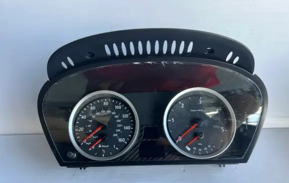 BMW 5 E60 E61 Speedometer (instrument cluster) 6974577 62116974577