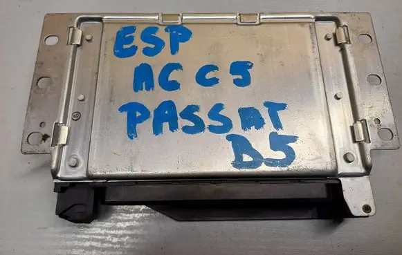 Volkswagen PASSAT B5.5 ESP (stability system) control unit 8D0907389D 0265109463 DKCV0901B132