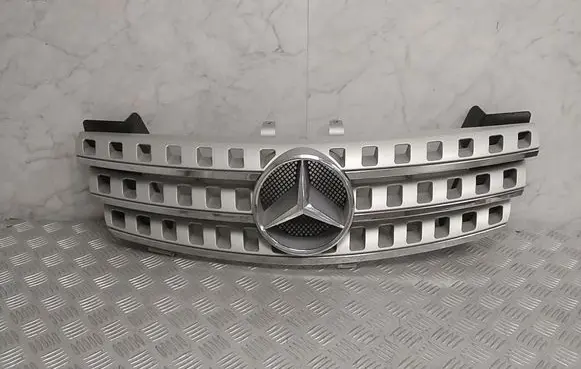 Mercedes-Benz ML W164 Front grill A1648880323