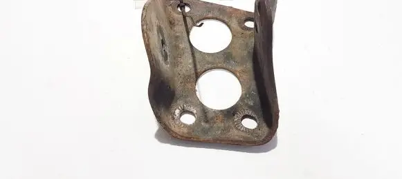 Volkswagen Golf IV Bracket in trunk/boot 