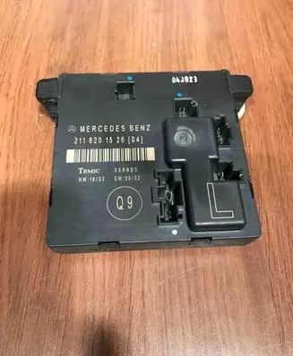 Mercedes-Benz E W211 Door control unit/module 2118201526 356805
