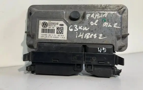 Skoda Roomster (5J) Engine control unit/module 03C906024B 73L34SB9