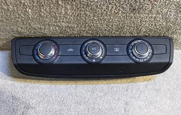 Audi A3 S3 8V Climate control unit 8V0820047F