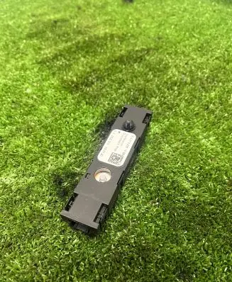 Mercedes-Benz E W213 Aerial antenna amplifier A2138201489 ZZGS004