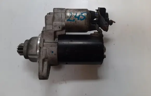 Audi A1 Starter motor 02T911024J