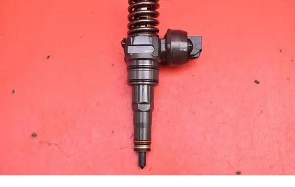 Fuel injector