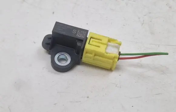 Nissan Qashqai Airbag deployment crash/impact sensor 988303RA0A 01182017