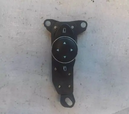 Mercedes-Benz E W211 Wing mirror switch A2118215679