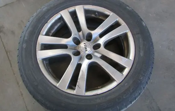 Ford Focus C-MAX R12 alloy rim 