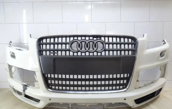 Audi Q7 4L Front bumper 4L0