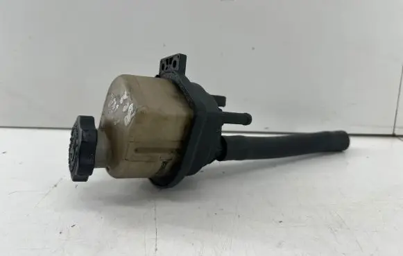 Chrysler Pacifica Power steering fluid tank/reservoir 04743175AC PA66GF33
