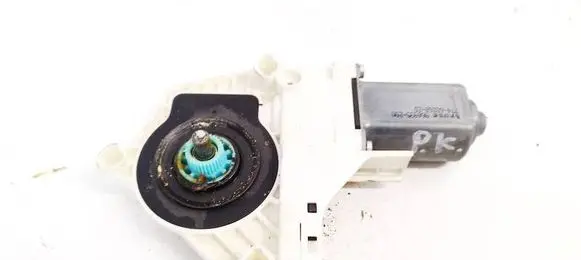 Skoda Superb B6 (3T) Front door window regulator motor 8K0959801A
