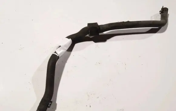 Volkswagen Golf V Engine coolant pipe/hose