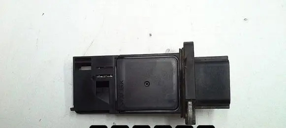 Nissan Navara D40 Mass air flow meter AFH70M-38