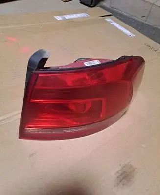 Volkswagen PASSAT B7 Rear/tail lights