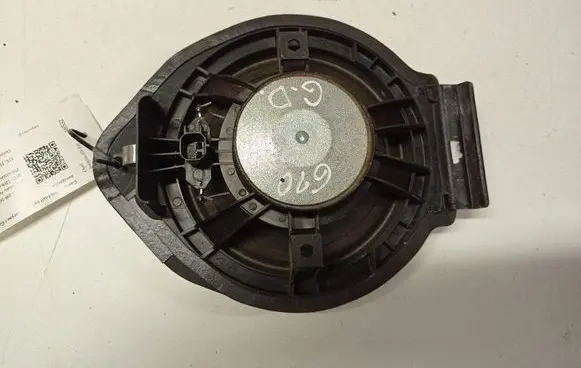 Opel Insignia A Rear door speaker