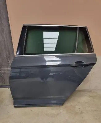 Volkswagen PASSAT B8 Rear door