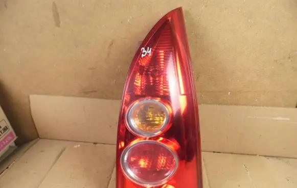 Mazda Premacy Rear/tail lights