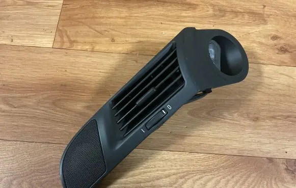 BMW 5 E39 Dashboard side air vent grill/cover trim 8391173 329801 5329801