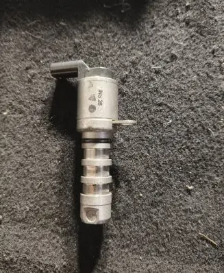 Porsche Panamera (970) Camshaft vanos timing valve 06e257n