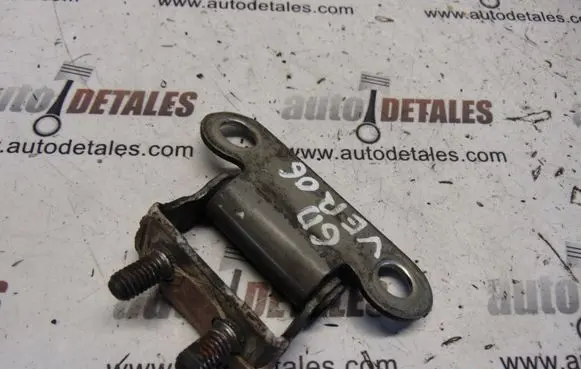 Toyota Corolla Verso AR10 Tailgate/trunk/boot hinge