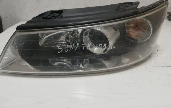 Hyundai Sonata Headlight/headlamp
