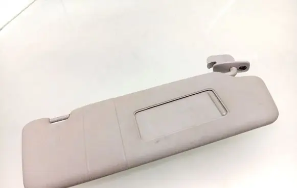 Sun visor