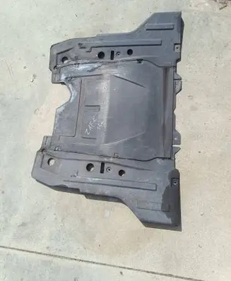 Opel Zafira C Engine splash shield/under tray 