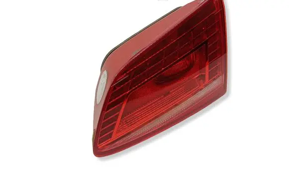 Volkswagen PASSAT B7 Tailgate rear/tail lights 3AE945308C