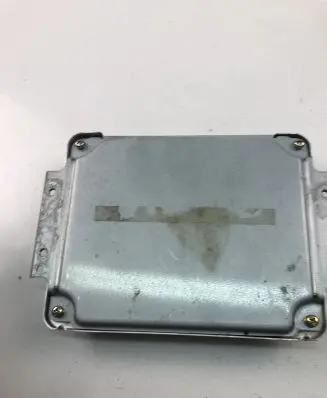Toyota Corolla E120 E130 Engine control unit/module ECU 8966113250