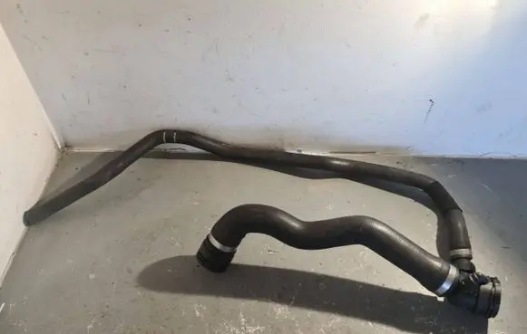BMW 4 F36 Gran coupe Engine coolant pipe/hose 7812941 17127812941 9243891