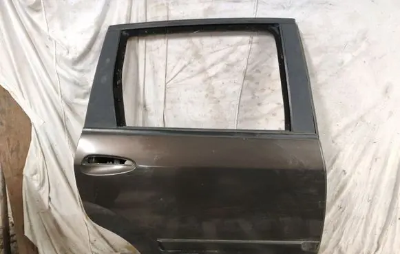 Fiat Croma Rear door 742A