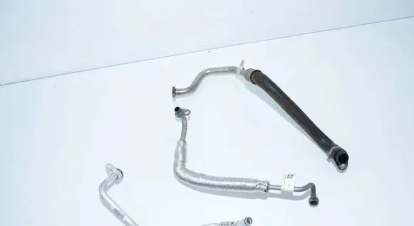 BMW X1 F48 F49 Turbo turbocharger oiling pipe/hose 8606015 8513614 8513615